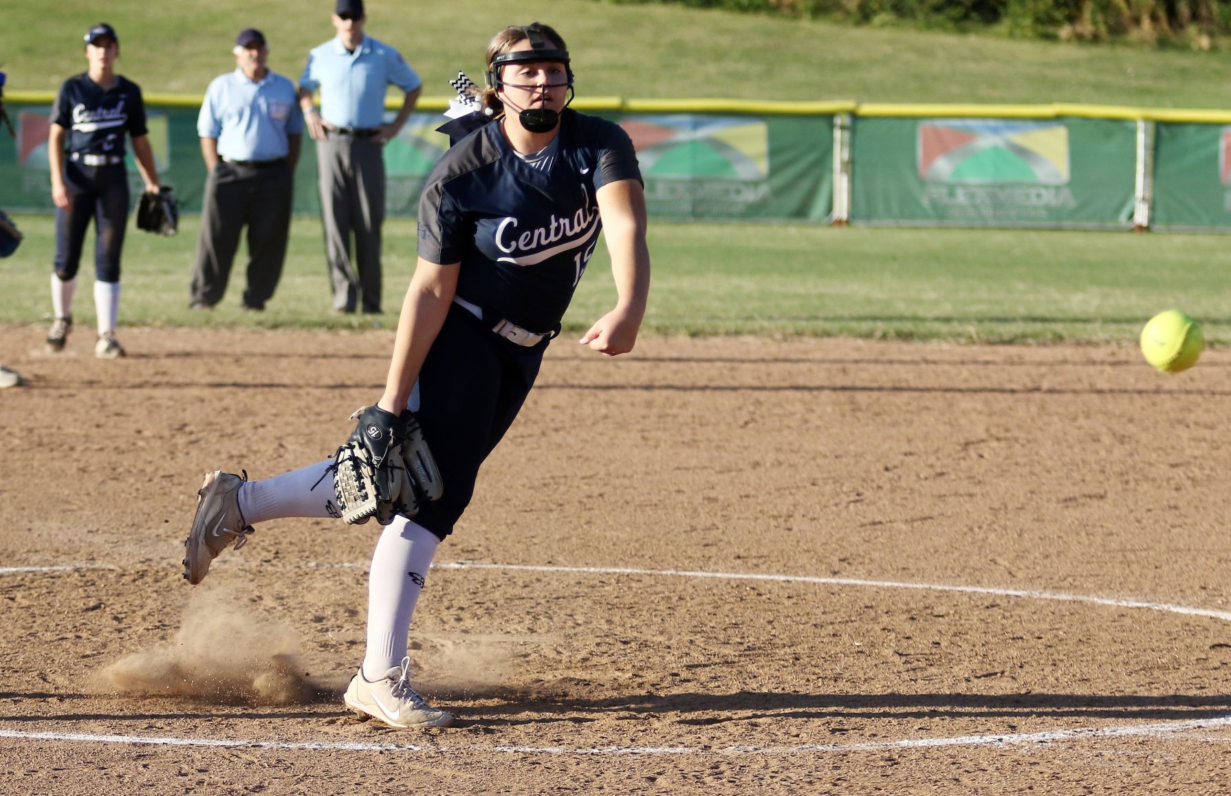 Class 4 sectional softballl: Francis Howell Central 17, Pattonville 3